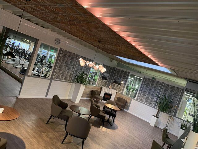 Vorraum & Studio in unserem Fitnessstudio